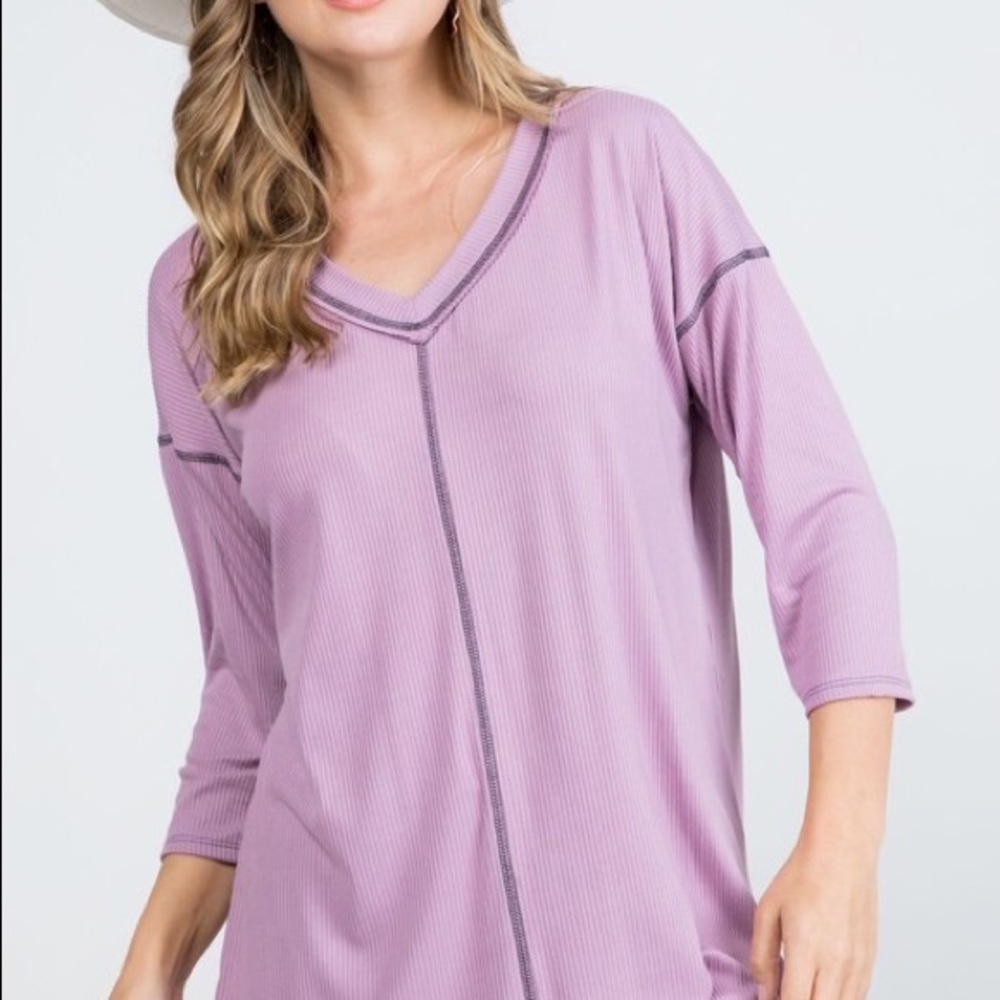 P & Rose Ribbed V-Neck
Top - Picture 3 of 7